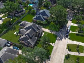 14819 Alderwick Drive, Sugar Land TX 77498