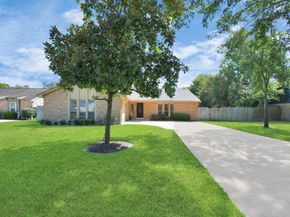 11506 Barwood Bend Drive, Houston TX 77065