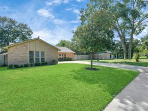 11506 Barwood Bend Drive, Houston TX 77065