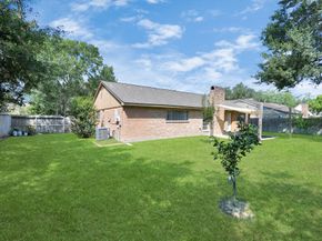 11506 Barwood Bend Drive, Houston TX 77065