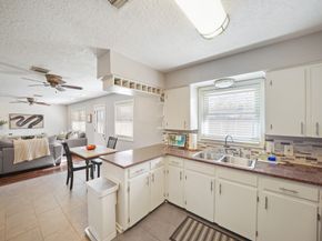 2406 Willowby Drive, Houston TX 77008