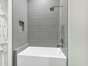 5617 Val Verde Street B, Houston TX 77057