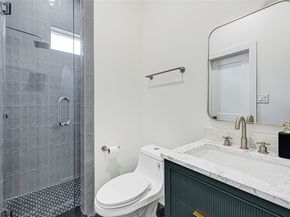 5617 Val Verde Street B, Houston TX 77057