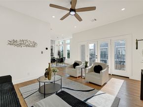 5617 Val Verde Street B, Houston TX 77057