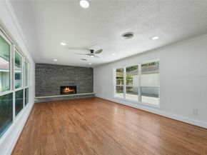 4525 Kingfisher Drive, Houston TX 77035