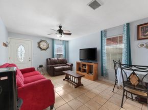 1227 Common Park Drive, Houston TX 77009