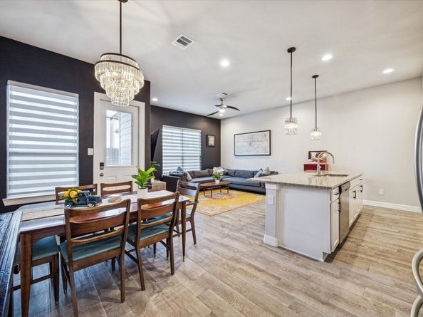 11010 Crescent Light Way, Houston TX 77043