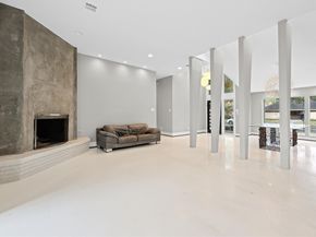 5603 Grape Street, Houston TX 77096