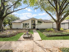 5603 Grape Street, Houston TX 77096