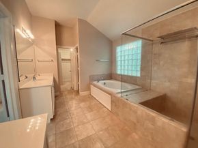 3729 Main Poplar Drive, Houston TX 77025