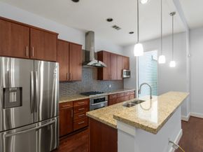 1815 Radcliffe Street, Houston TX 77007