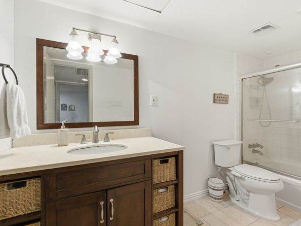 2224 S Piney Point Road 222, Houston TX 77063