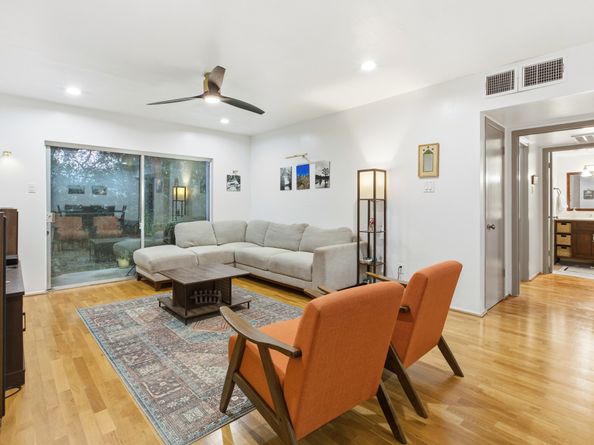 2224 S Piney Point Road 222, Houston TX 77063