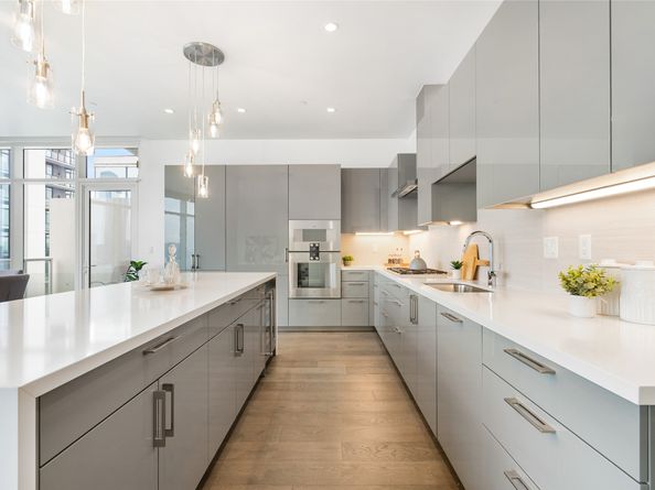 4521 San Felipe Street 1704, Houston TX 77027