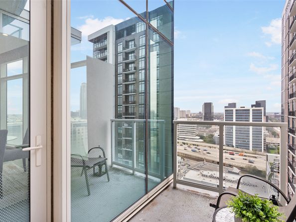 4521 San Felipe Street 1704, Houston TX 77027