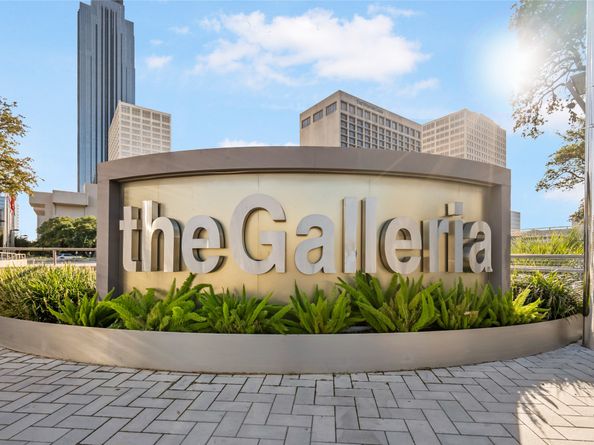 4521 San Felipe Street 1704, Houston TX 77027