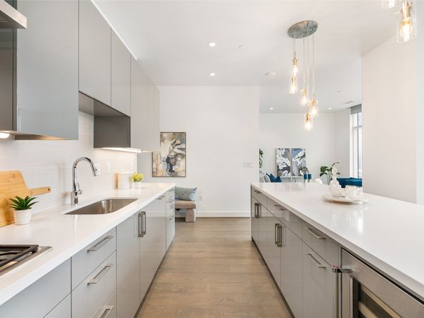 4521 San Felipe Street 1704, Houston TX 77027