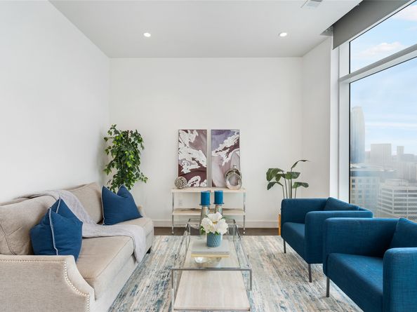 4521 San Felipe Street 1704, Houston TX 77027