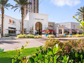 4521 San Felipe Street 1704, Houston TX 77027