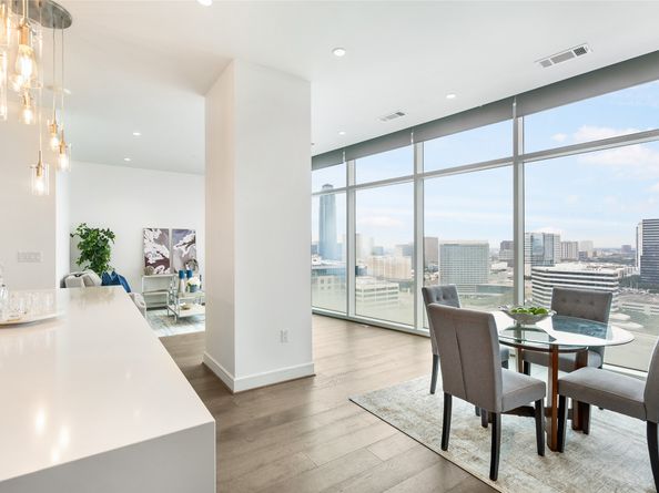 4521 San Felipe Street 1704, Houston TX 77027