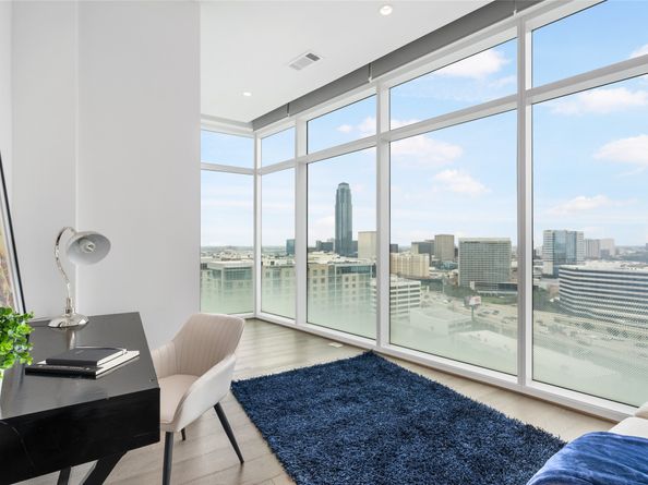 4521 San Felipe Street 1704, Houston TX 77027
