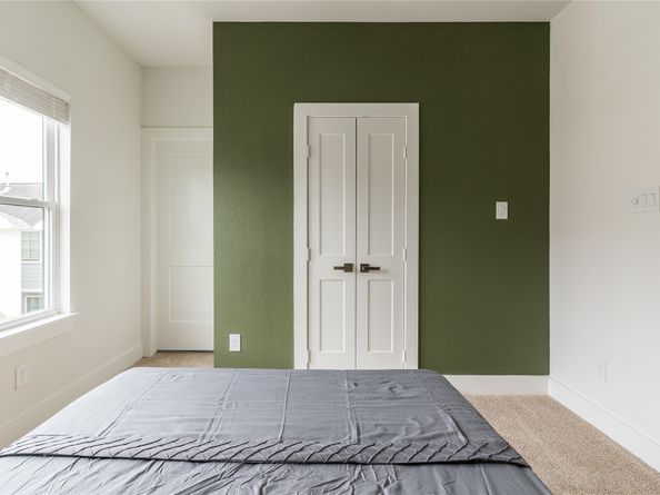 2428 Ella Boulevard, Houston TX 77008