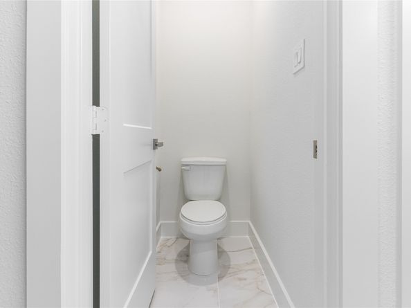 2428 Ella Boulevard, Houston TX 77008