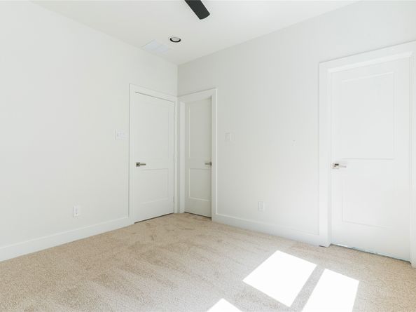 2428 Ella Boulevard, Houston TX 77008