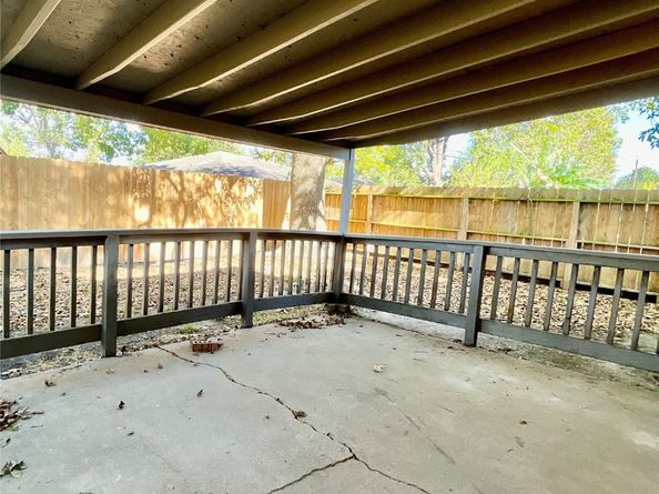 634 Twinbrooke Drive, Houston TX 77037