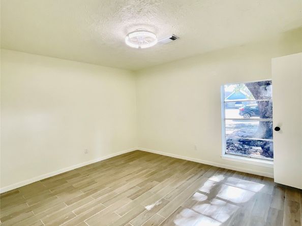 634 Twinbrooke Drive, Houston TX 77037