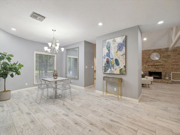 19 Thornhill Oaks Drive, Houston TX 77015