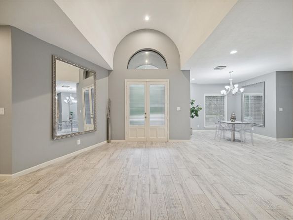 19 Thornhill Oaks Drive, Houston TX 77015