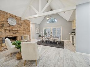 19 Thornhill Oaks Drive, Houston TX 77015