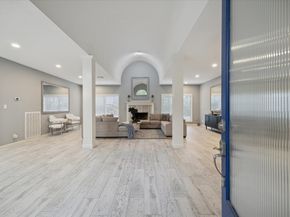 19 Thornhill Oaks Drive, Houston TX 77015