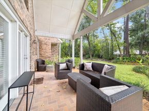 19 Thornhill Oaks Drive, Houston TX 77015