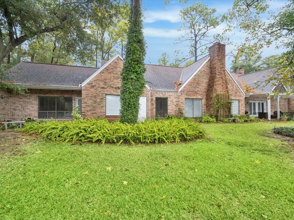 19 Thornhill Oaks Drive, Houston TX 77015