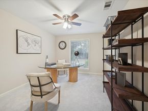 19 Thornhill Oaks Drive, Houston TX 77015