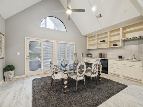 19 Thornhill Oaks Drive, Houston TX 77015