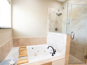 4115 Barnes Street, Houston TX 77007