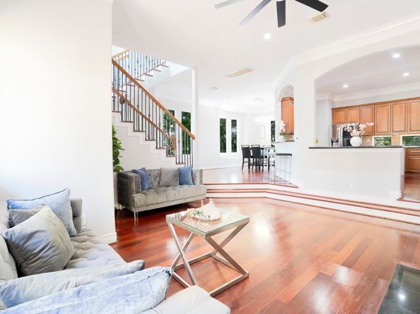 4115 Barnes Street, Houston TX 77007