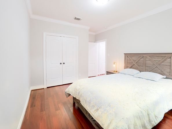 4115 Barnes Street, Houston TX 77007