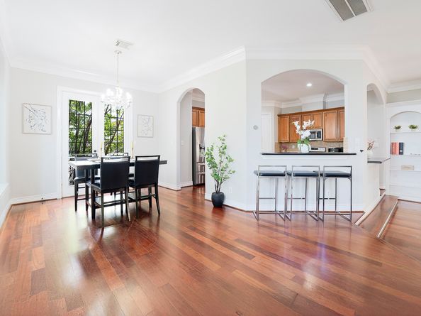 4115 Barnes Street, Houston TX 77007