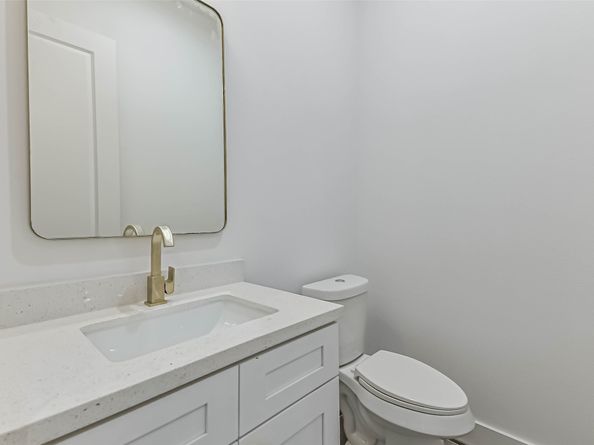 7709 Earl Rudder Way, Houston TX 77055