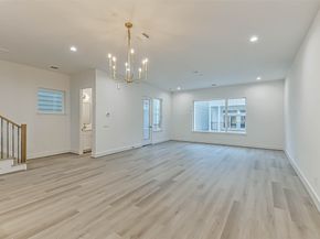 7709 Earl Rudder Way, Houston TX 77055