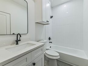 7709 Earl Rudder Way, Houston TX 77055