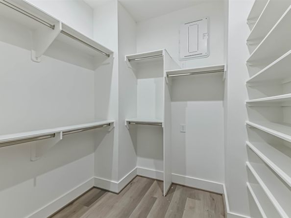 7709 Earl Rudder Way, Houston TX 77055