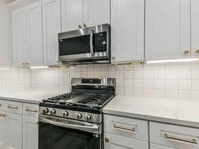 7709 Earl Rudder Way, Houston TX 77055