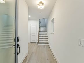 7709 Earl Rudder Way, Houston TX 77055