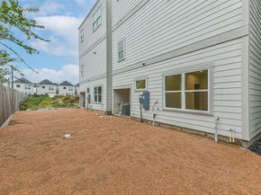 7709 Earl Rudder Way, Houston TX 77055