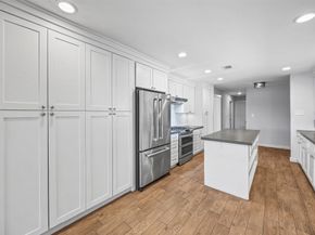 9715 Greenwillow Street, Houston TX 77096